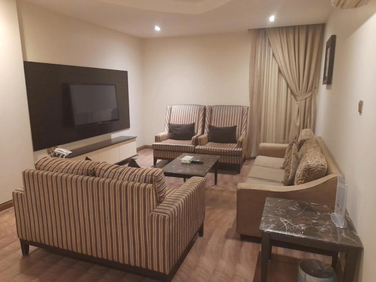 Aswar Hotel Suites Al Khobar Exteriör bild